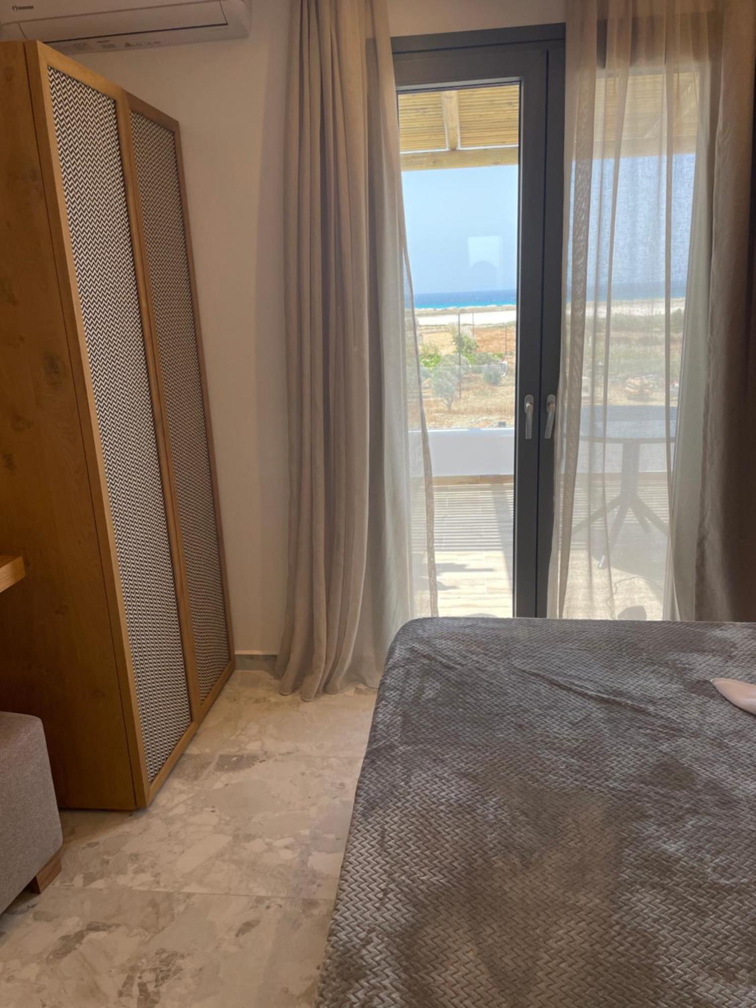 Latramys Suites Mikri Vigla Luaran gambar