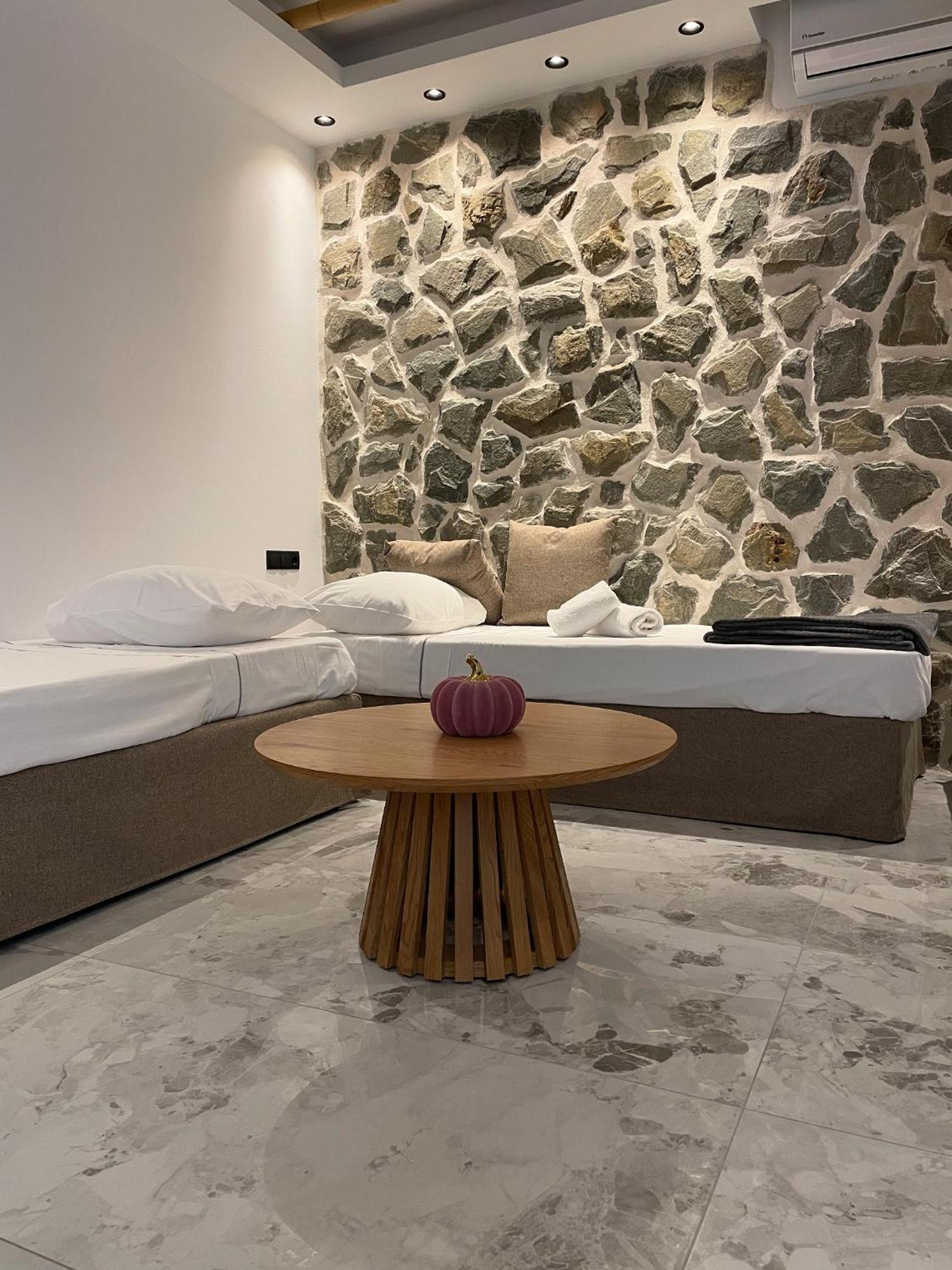 Latramys Suites Mikri Vigla Luaran gambar